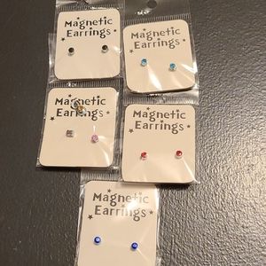6 pair magnetic stud earrings.